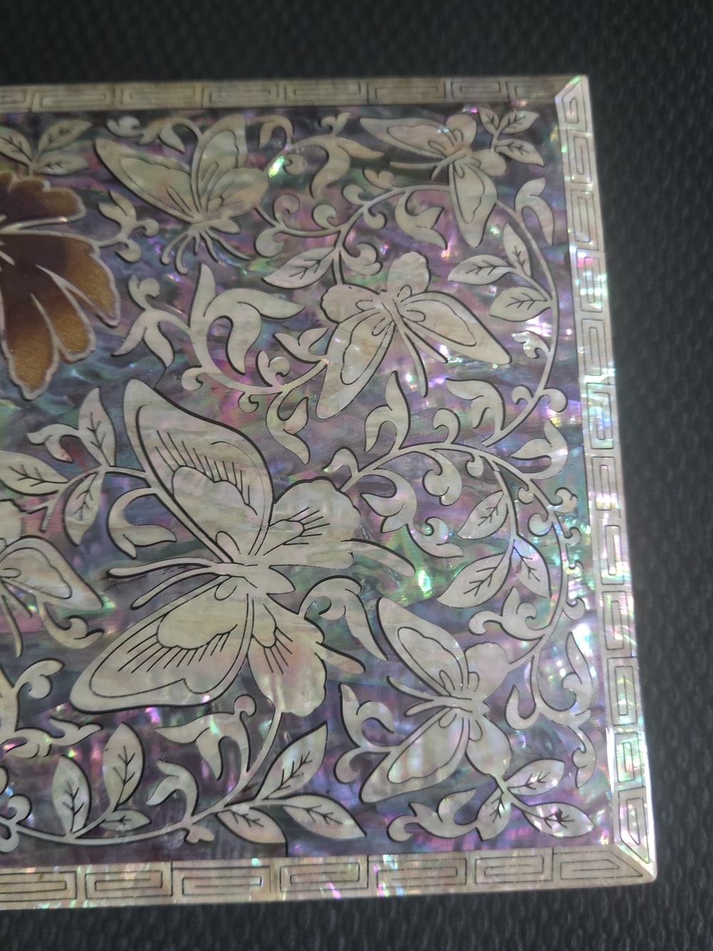 Mother of Pearl Floral Inlay Jewelry Box - Iridescent Purple Accents - Picture 12 of 12